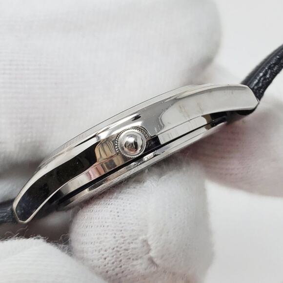 Disney 75 Years w/ Mickey Mouse Silver-Toned Watch Like-New - Picture 7 of 14